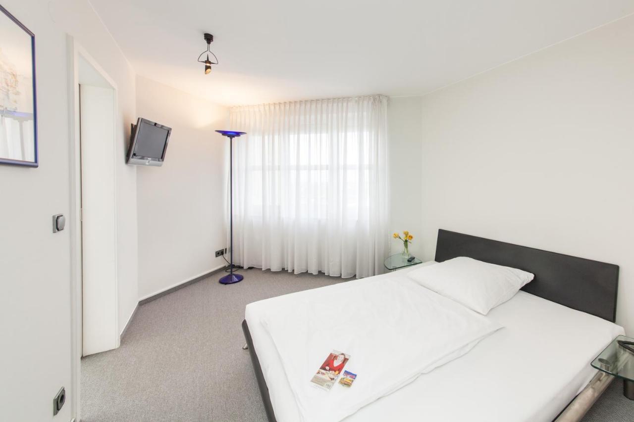 וולפסבורג Hotel Strijewski - Apartments מראה חיצוני תמונה
